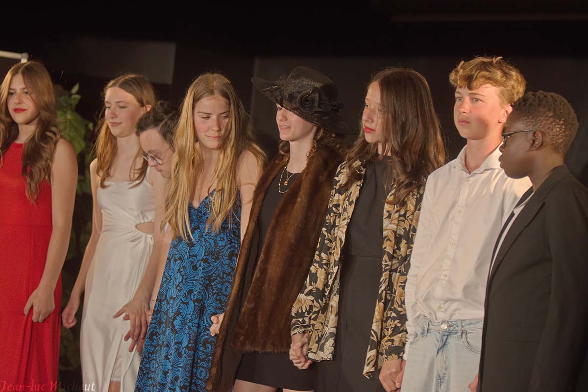 Spectacle de théâtre enfants 2025 Foyer pour tous des Mimosas Le Cannet